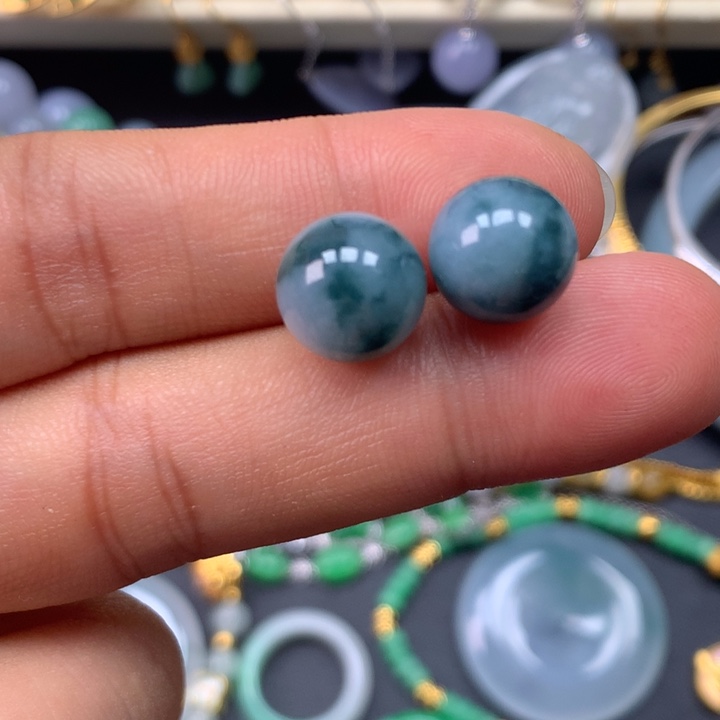 翡翠未镶嵌颈饰卡10珠子