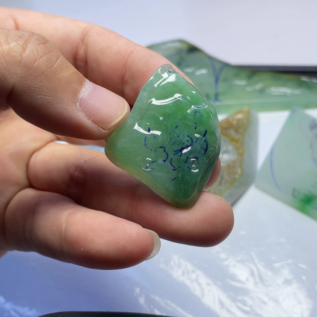 定制翡翠未镶嵌不退不换