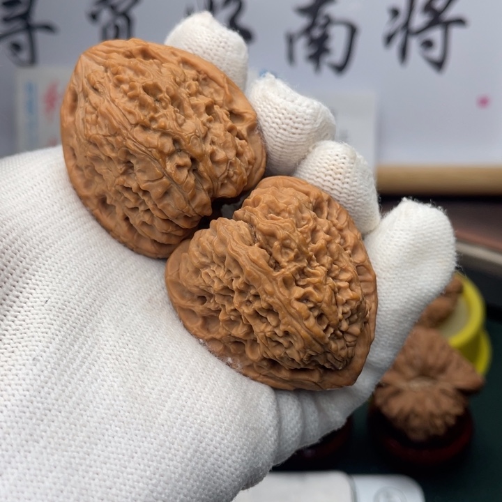 文玩核桃吊坠383941尺奥迪炮弹