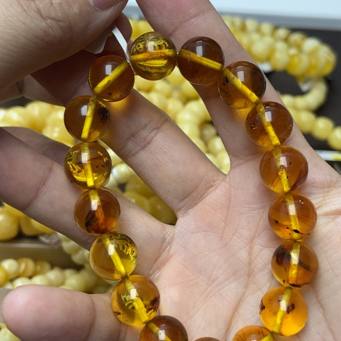 琥珀未镶嵌珠宝奇石