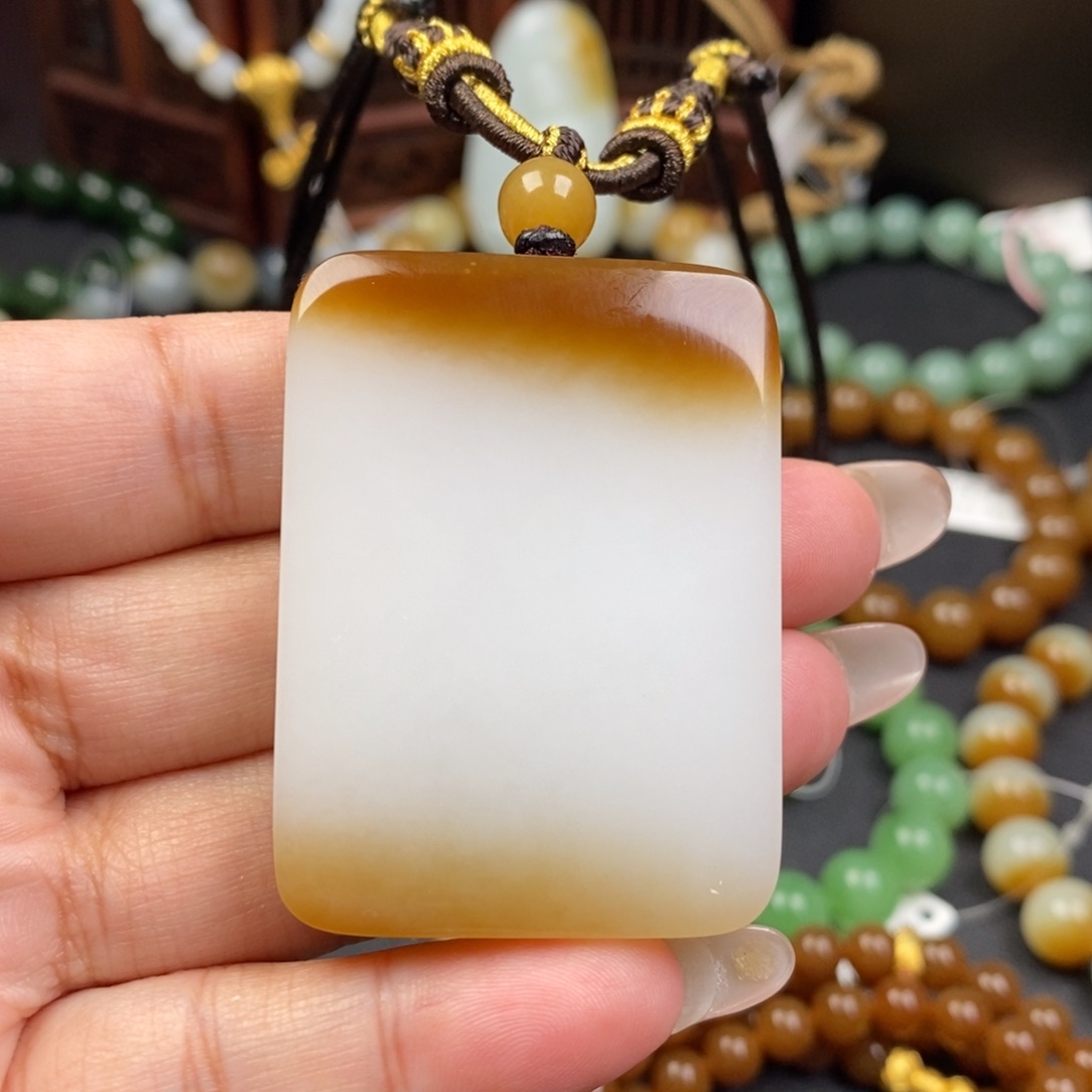 和田玉吊坠未镶嵌