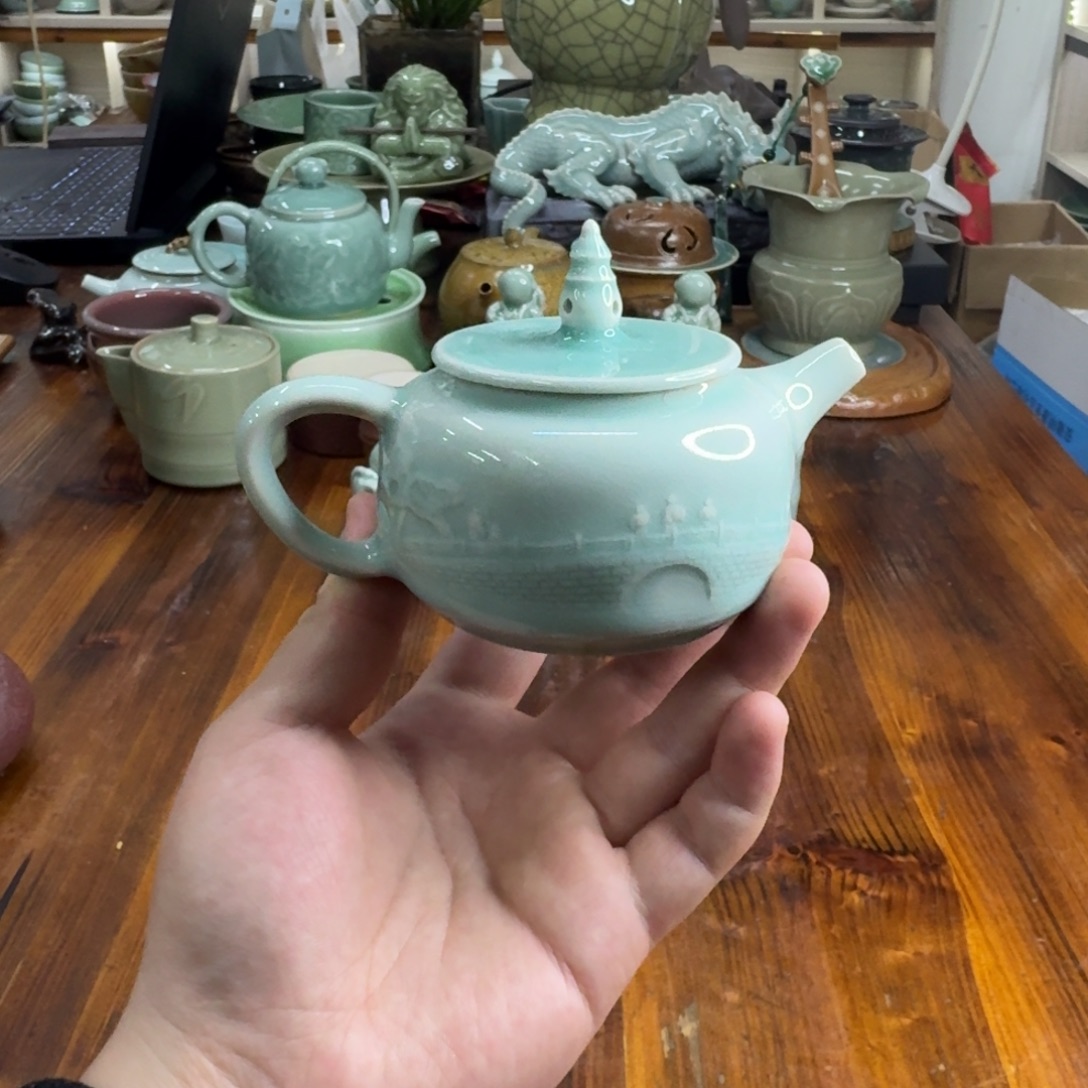 小仲龙泉青瓷微瑕6255