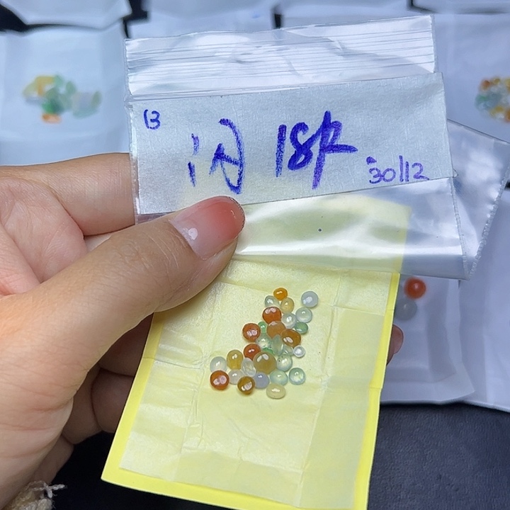 未镶嵌定制翡翠不