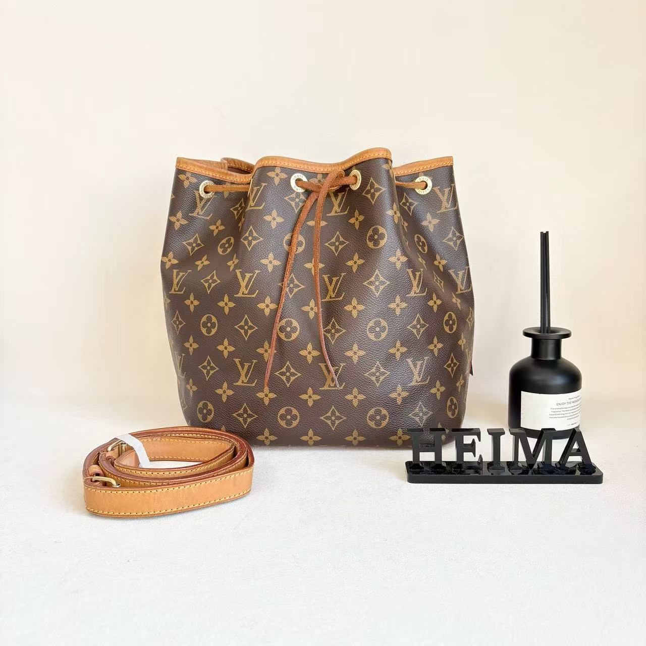 95新 LouisVuitton/路易威登 18657297 抽绳水桶中古款  24*27