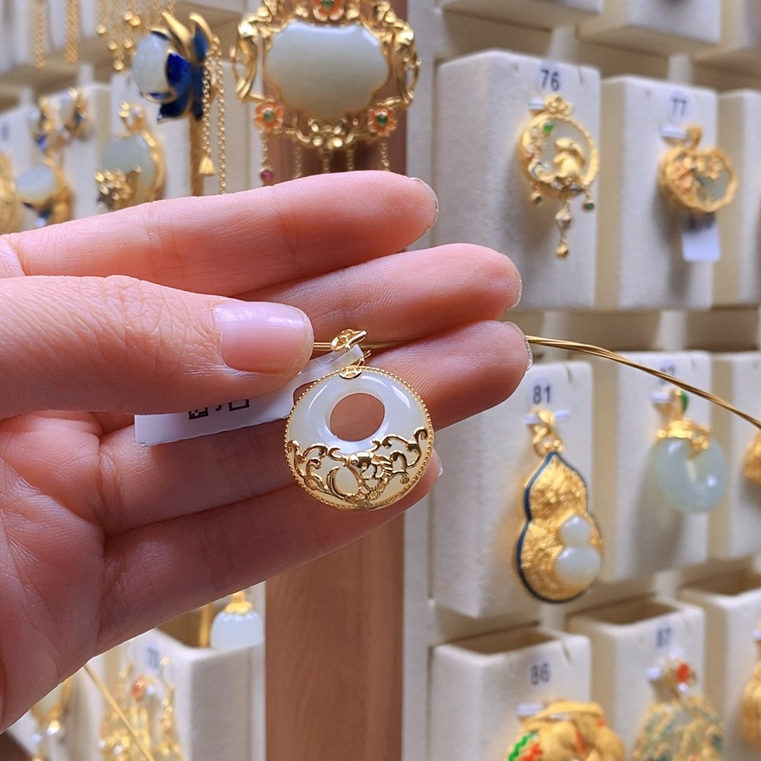 和田玉银S925镶嵌颈饰