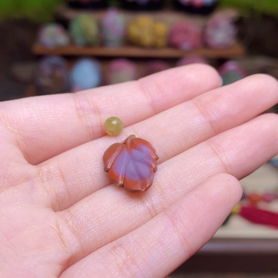 奶***妹玛瑙/玉髓未镶嵌珠宝半成品盐源玛瑙叶子