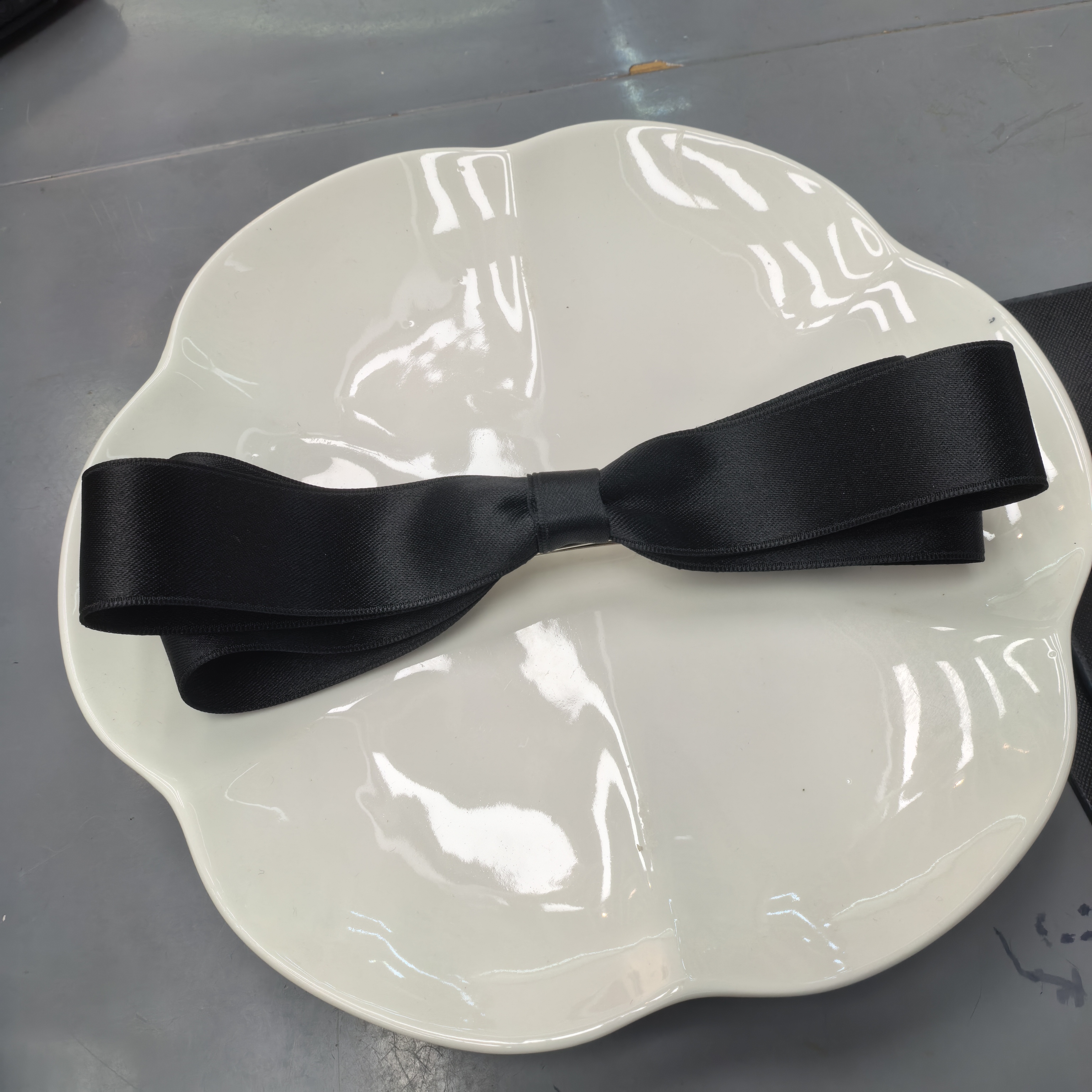 D167赵露思同款黑色蝴蝶结弹簧夹