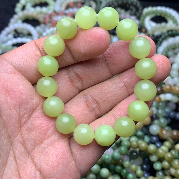 M****和田玉未镶嵌手串