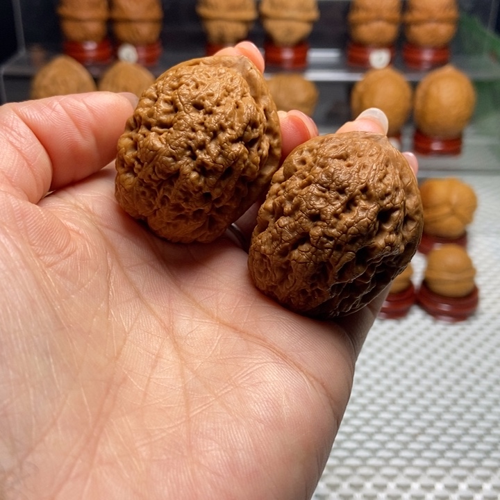 文玩核桃把件8舍利塔金蟾