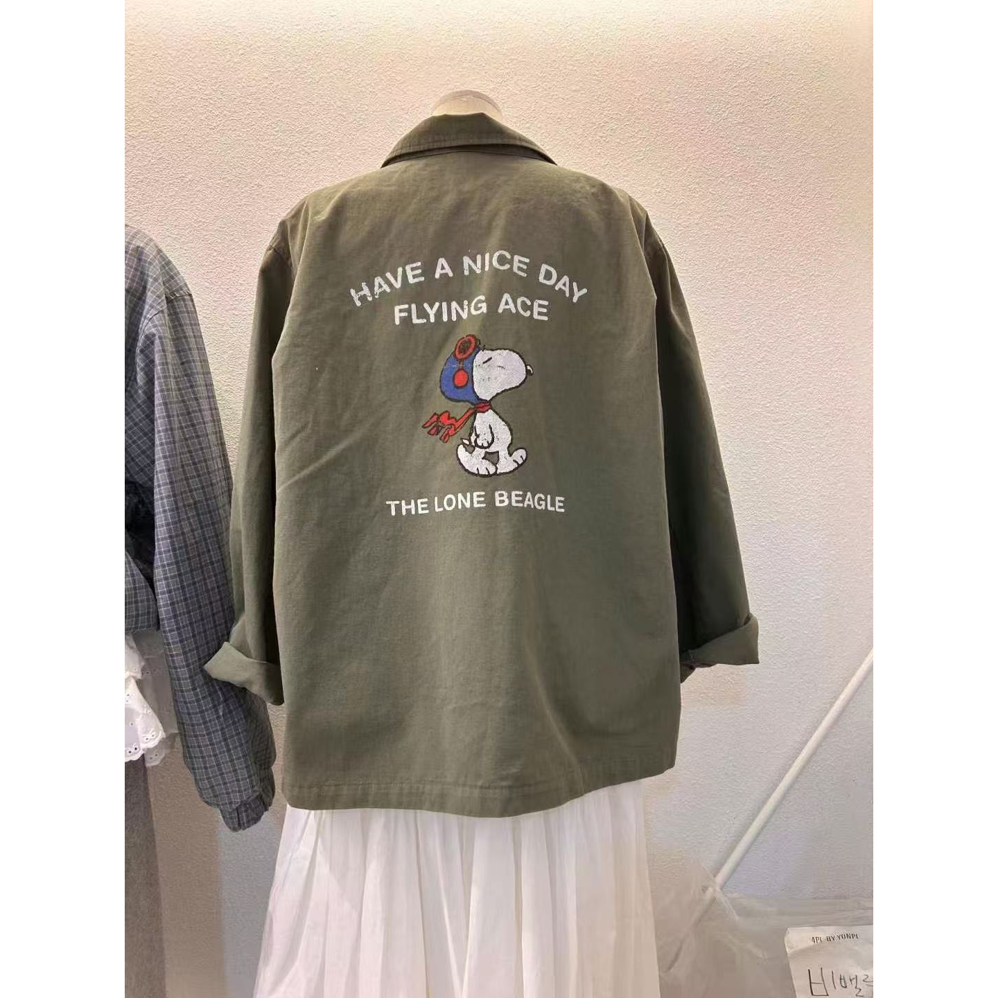 路一.韩国 Seoul4pi史努比墨绿色工装外套DP25022511