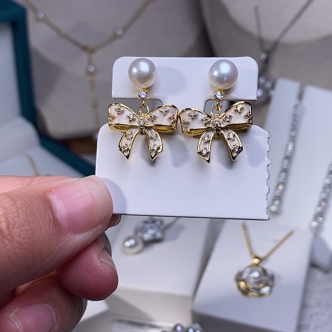 银S925镶嵌耳饰淡水珍珠