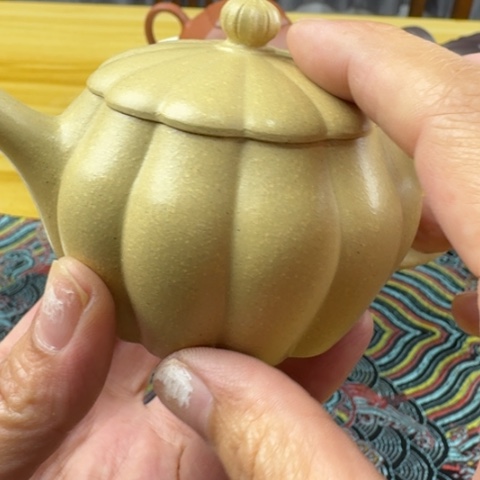 紫砂茶壶静密密麻麻