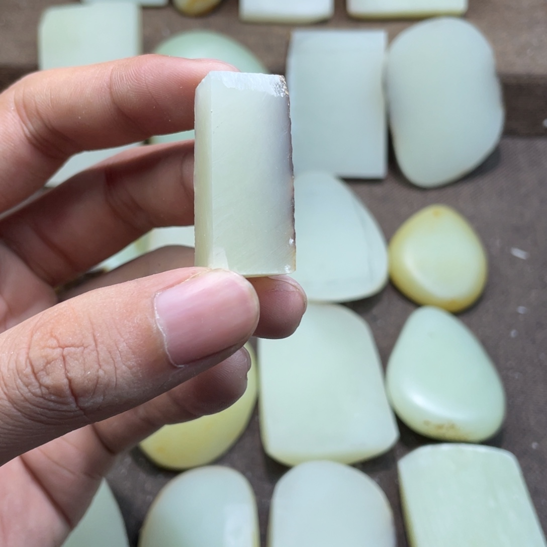 超***峰定制和田玉未镶嵌和田玉