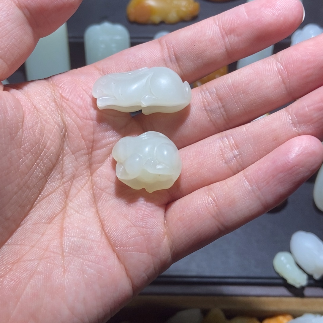琪***哥颈饰未镶嵌和田玉