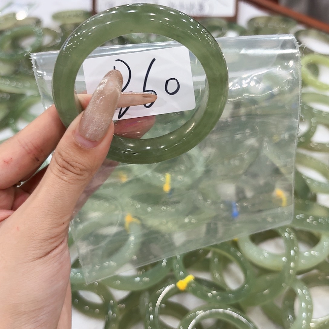 小***1未镶嵌蛇纹石玉手镯