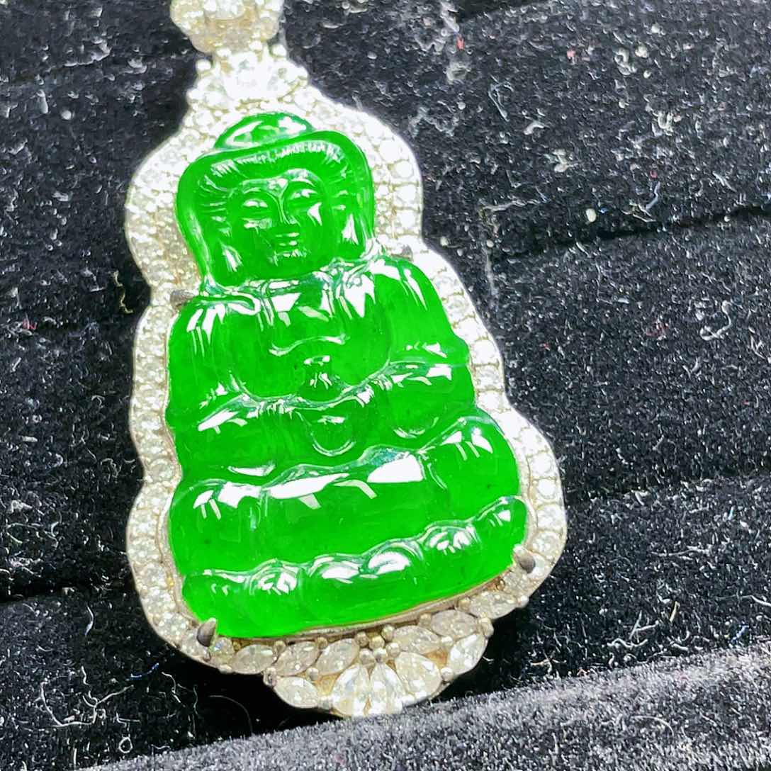 翡翠颈饰未镶嵌41，