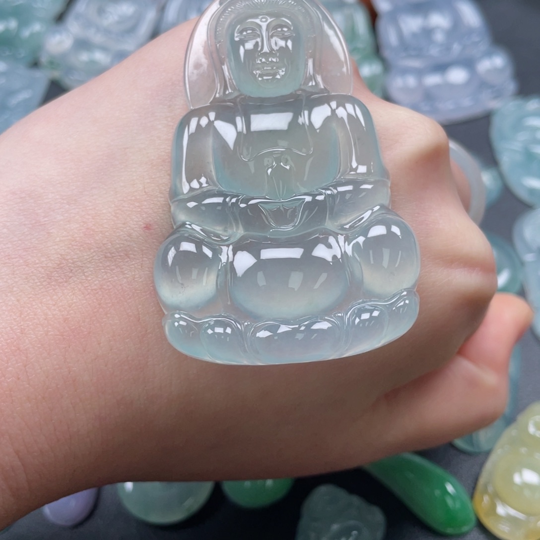 【闪购商品】翡翠颈饰未镶嵌观音