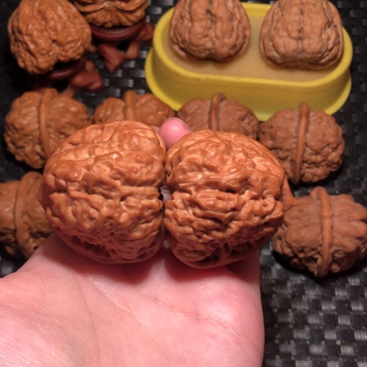 那***y文玩核桃把件蛙王