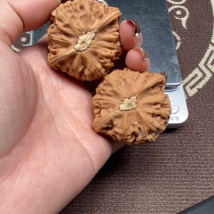 文玩核桃吊坠全品宫灯46