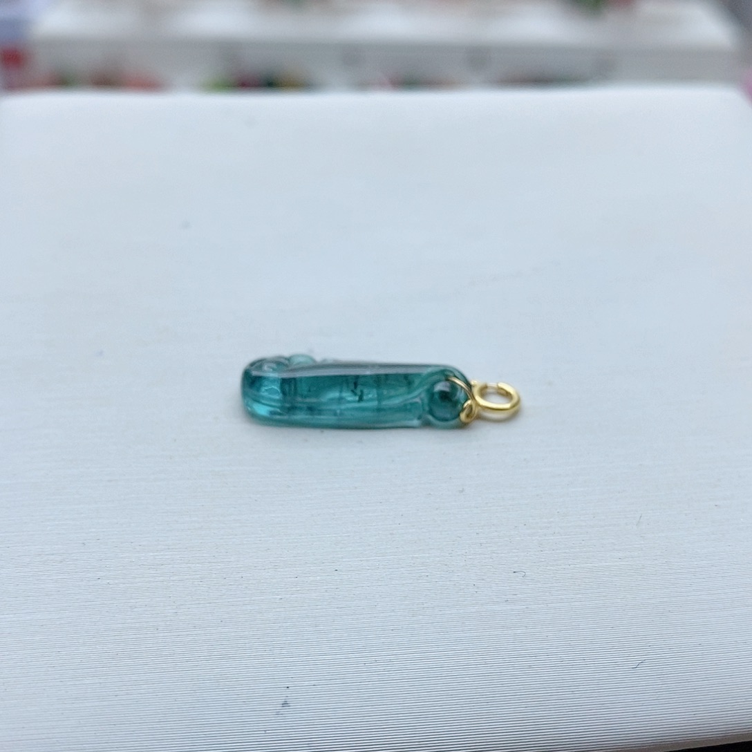 碧玺雕刻件18K金镶嵌5号