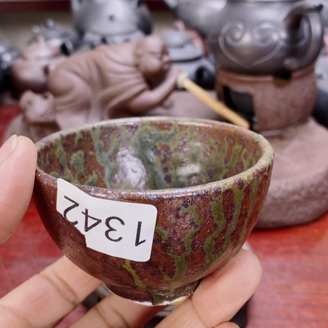 紫砂茶杯tuioop568999@kbvv