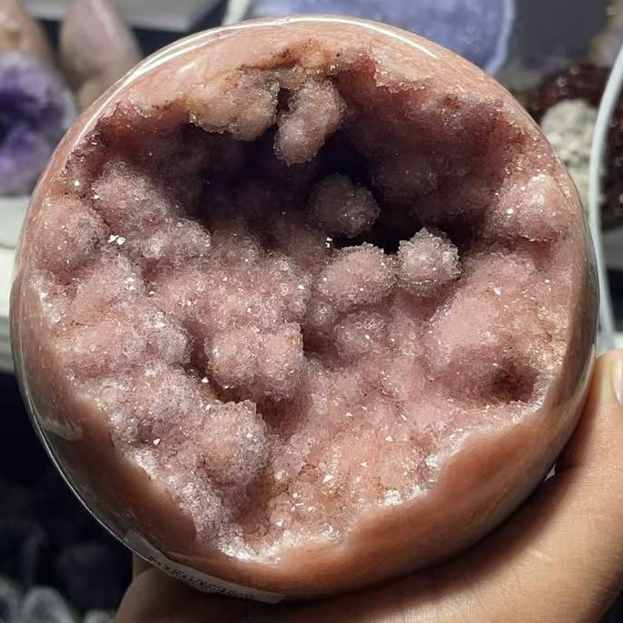 天然粉色水晶球，乌拉圭大直径满满波波球