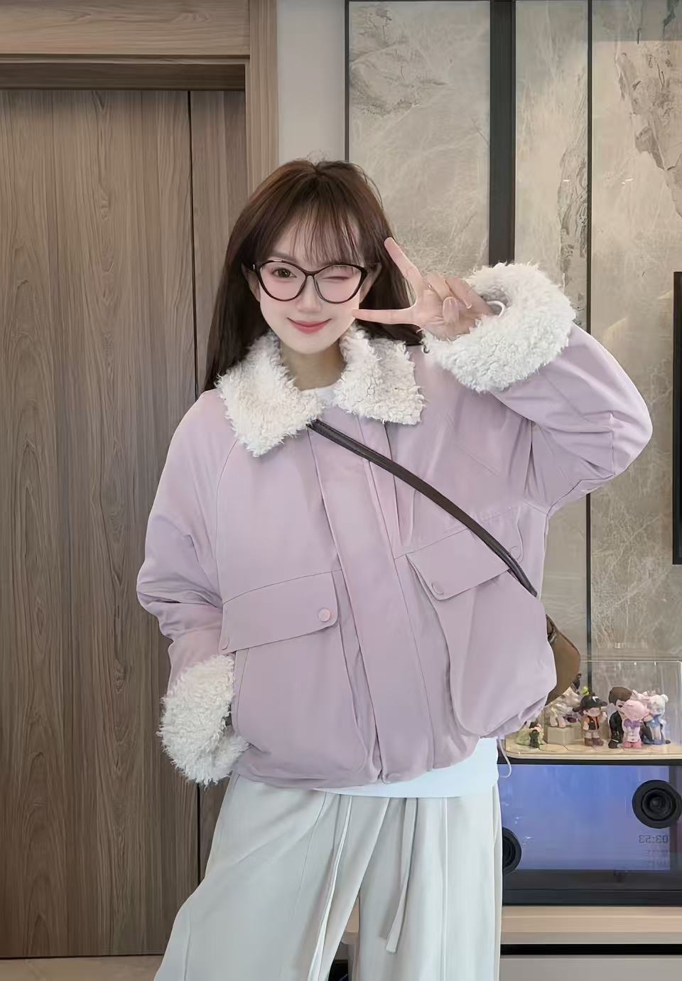 【米欣欣专属定制】羊羔毛翻领拼接2025冬季新款工装加毛外套25108