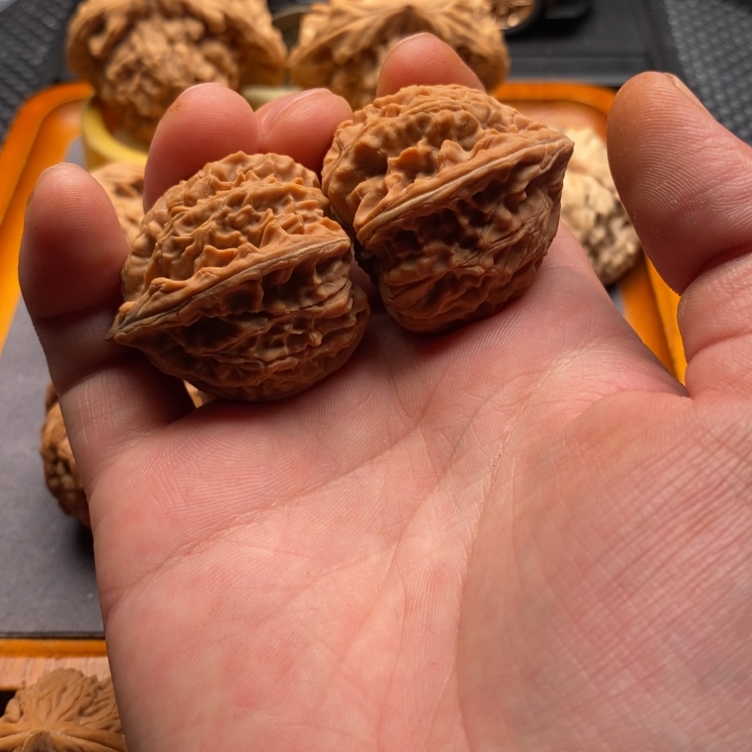 文玩核桃精品对桃心全品