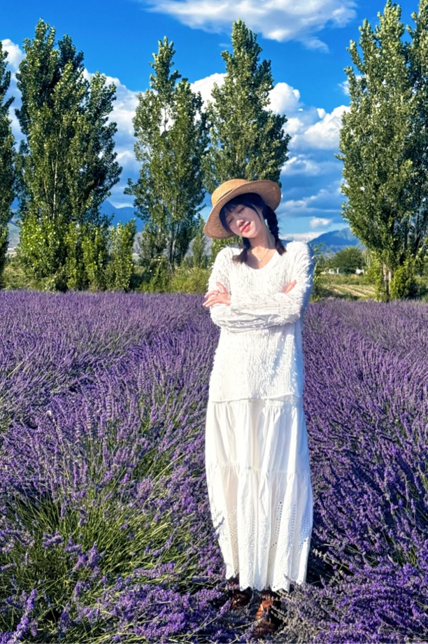 白色休闲百搭时尚防晒衫