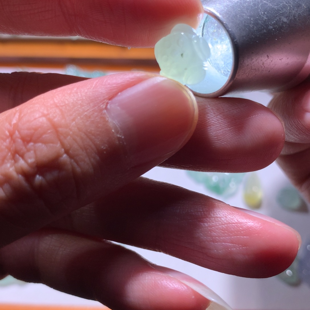 翡翠未镶嵌挂件莲花珠