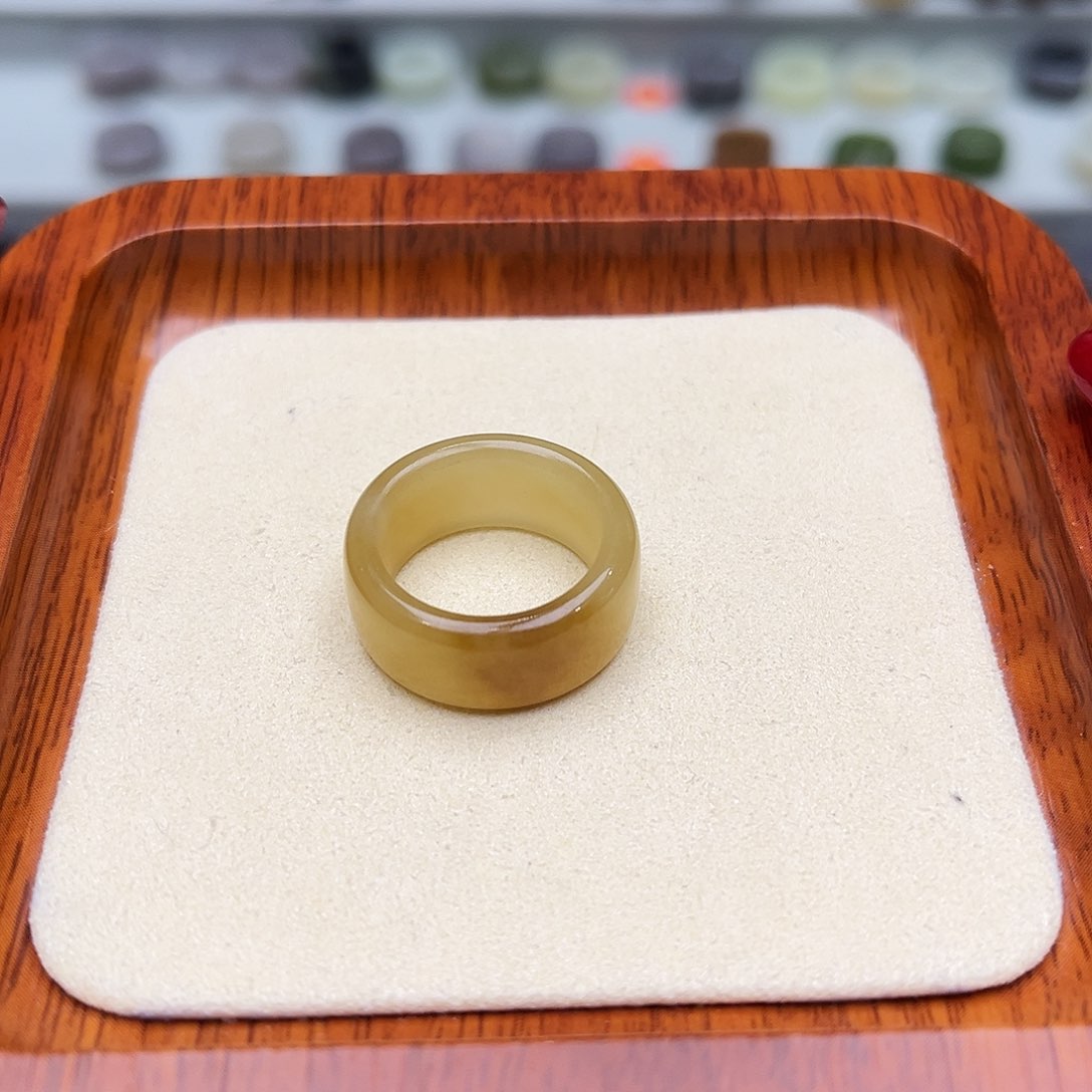 和田玉戒指未镶嵌内径17