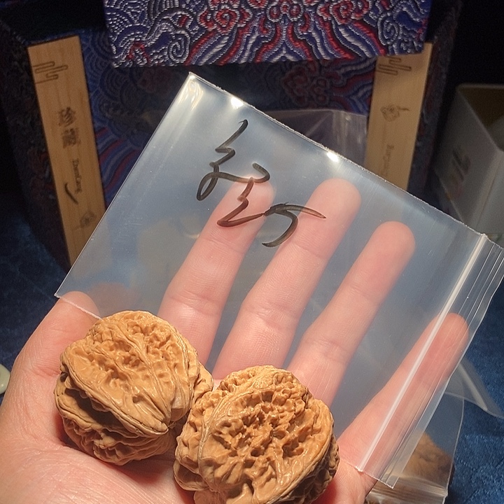 文玩核桃吊坠文玩核桃