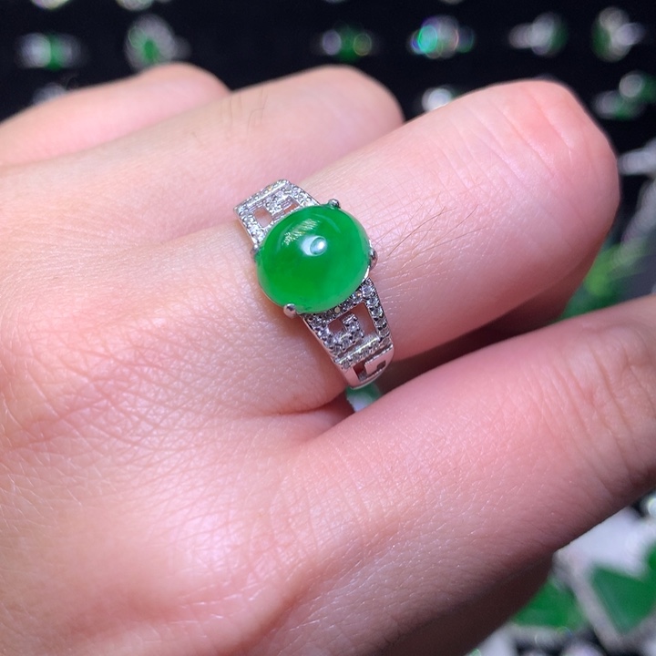 【闪购商品】翡翠颈饰银S925镶嵌天然翡翠