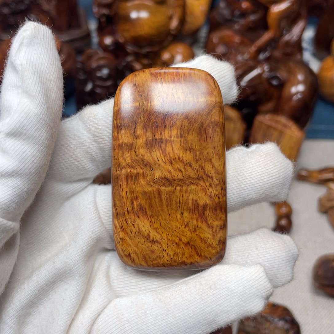 一***⁶黄花梨/降香黄檀手把件