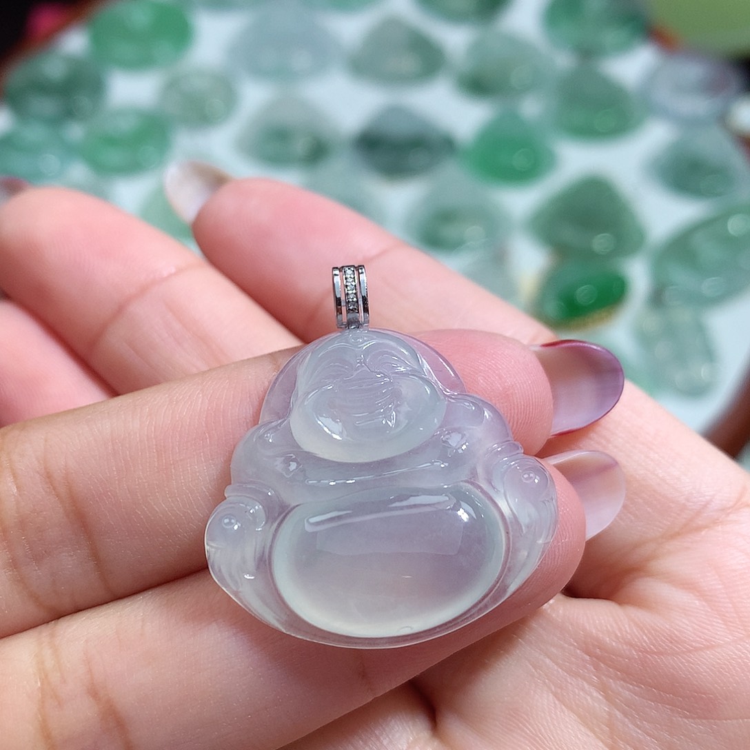 翡翠未镶嵌颈饰佛公