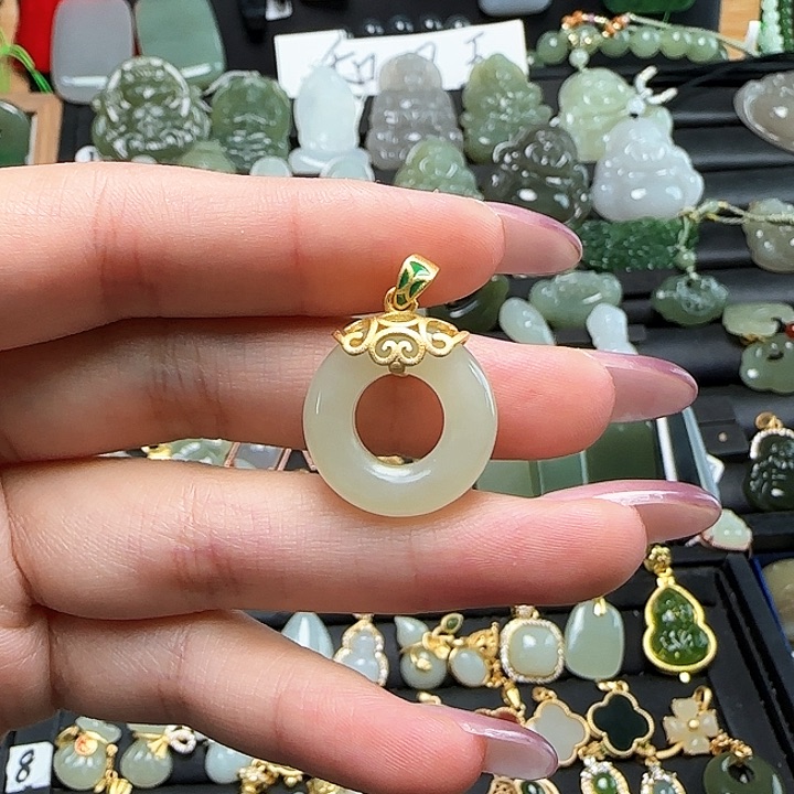 吊坠(赠链)银S925镶嵌和田玉米*