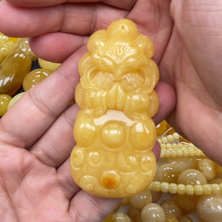 裸石蜜蜡未镶嵌蜜蜡