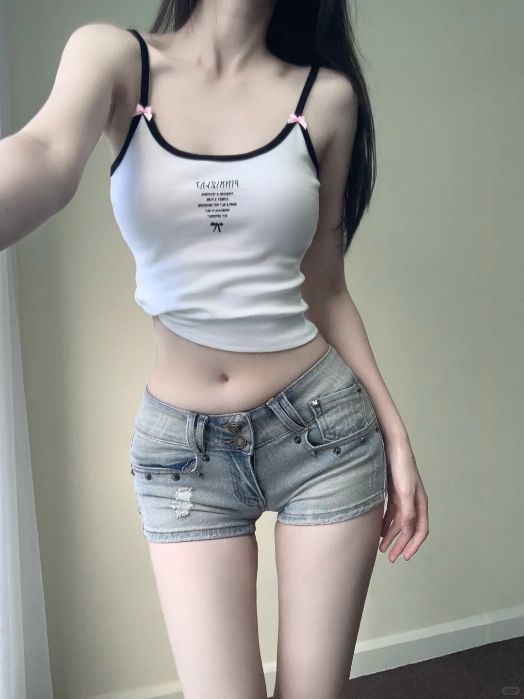 吊带背心女辣妹风修身纯欲蕾丝甜美显瘦吊带美背带胸垫