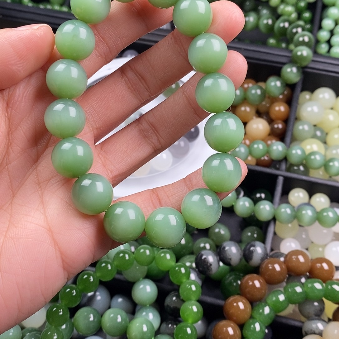 和田玉（碧玉）未镶嵌珠宝半成品