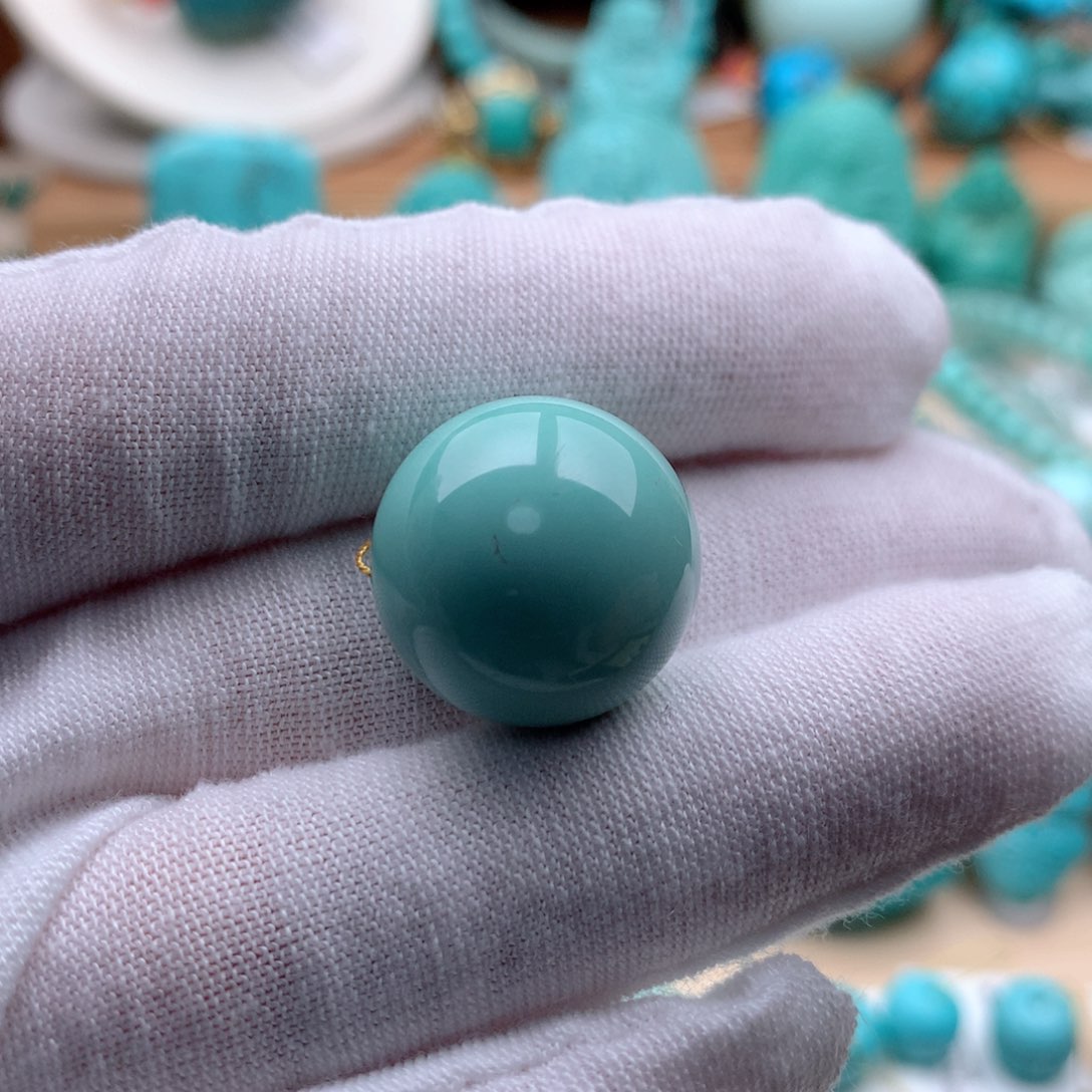 绿松石颈饰未镶嵌