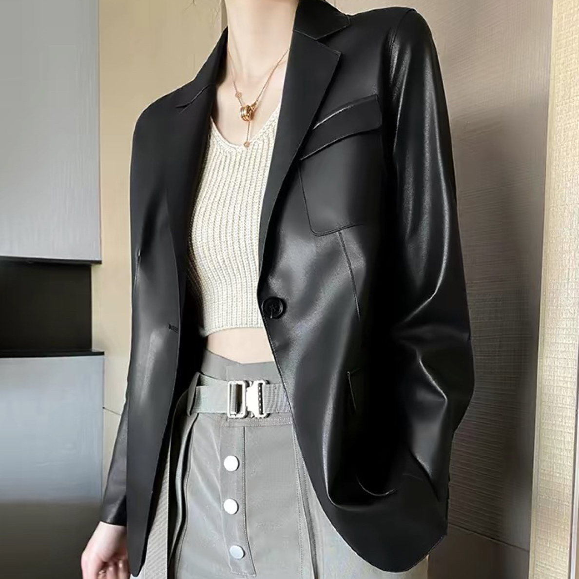 新款短款修身显瘦女士韩版皮衣外套春秋季时髦单品