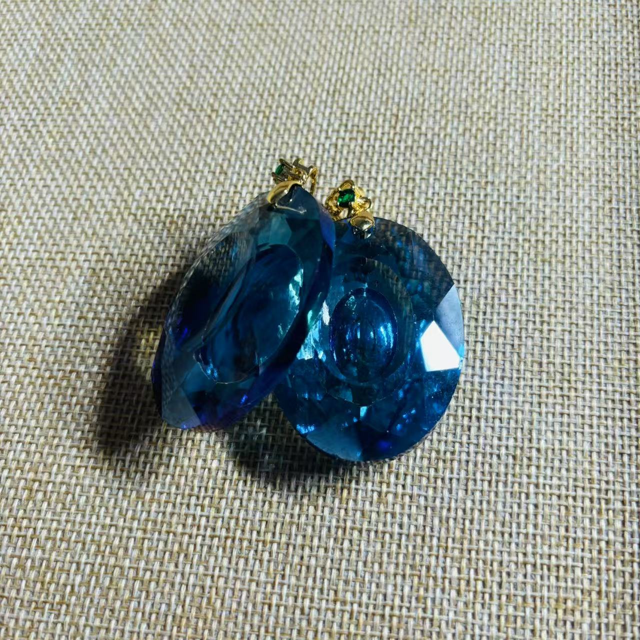 QQ轻奢高级吊坠SJ107(发一)