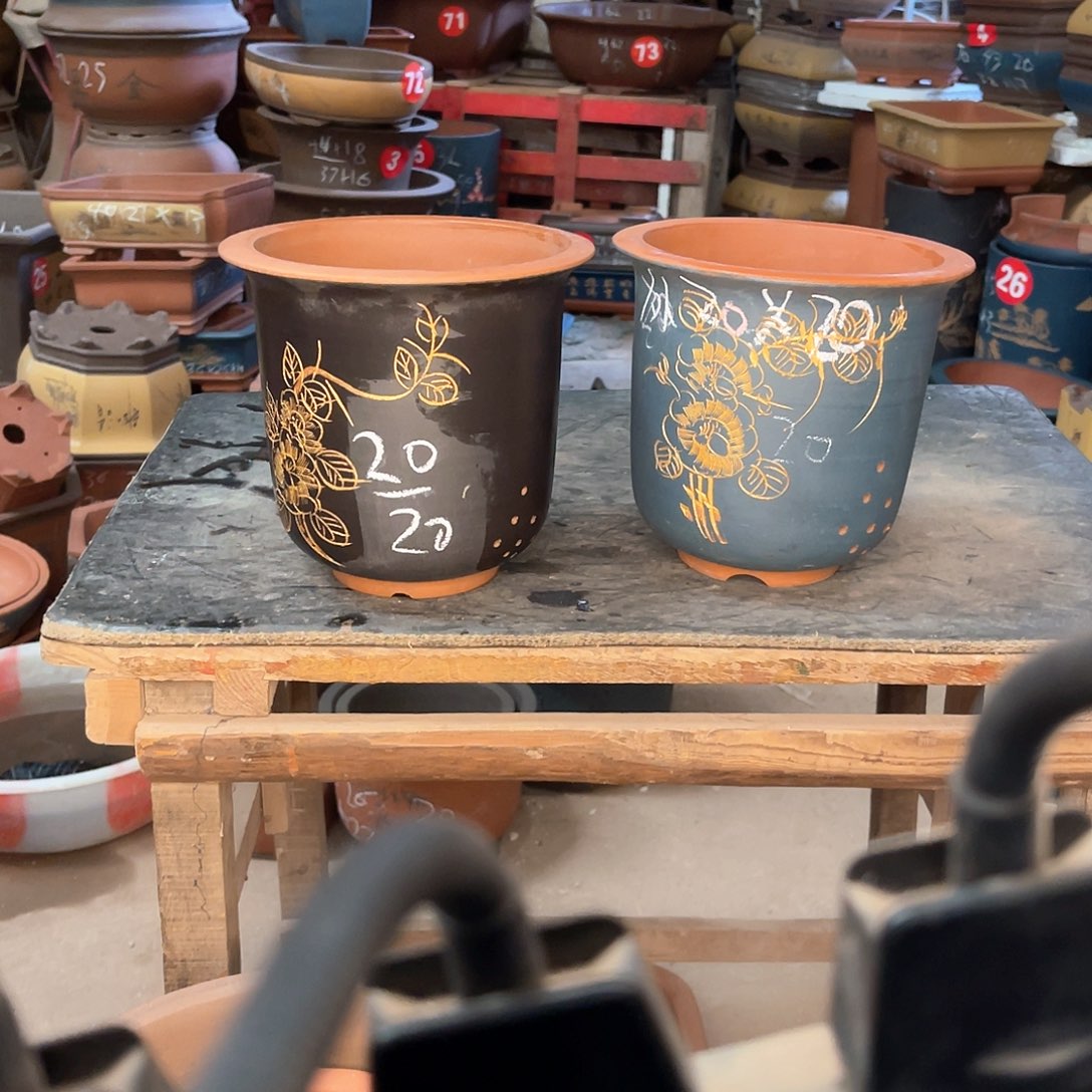 紫砂花盆高金钟盆两个