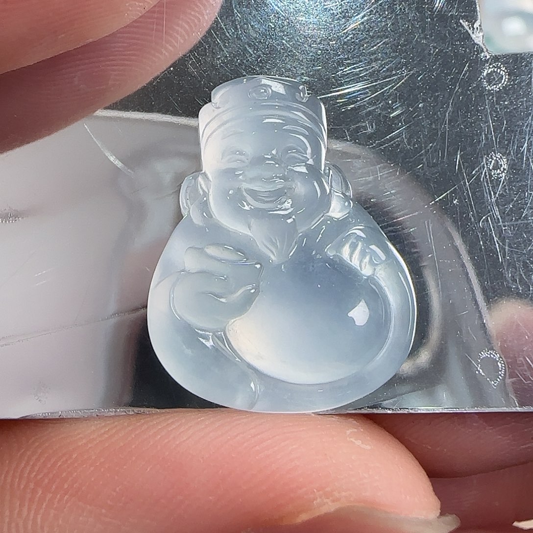 翡翠未镶嵌颈饰   