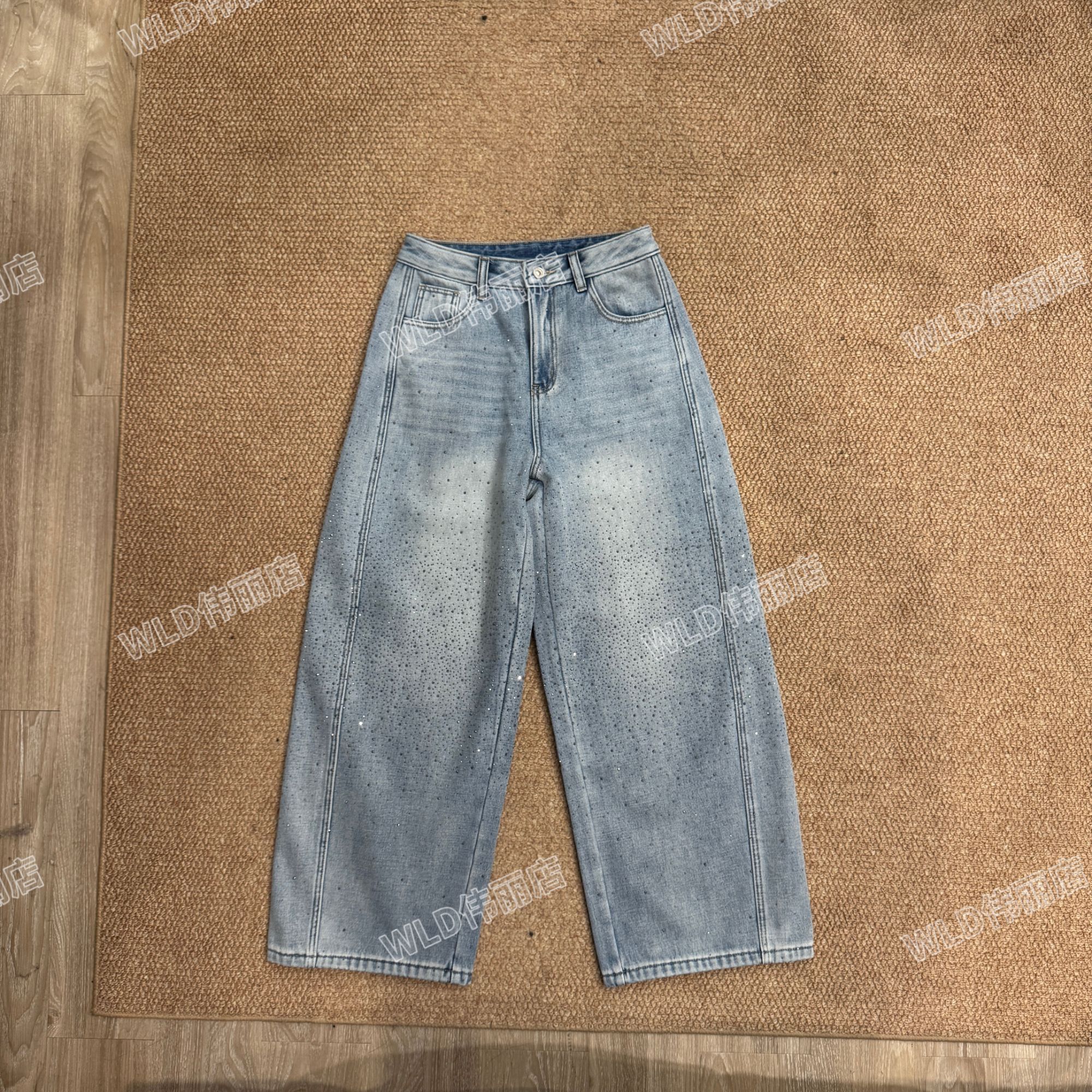 伟丽6店4679款【重工烫钻加绒弯刀牛仔裤】高腰显瘦时尚百