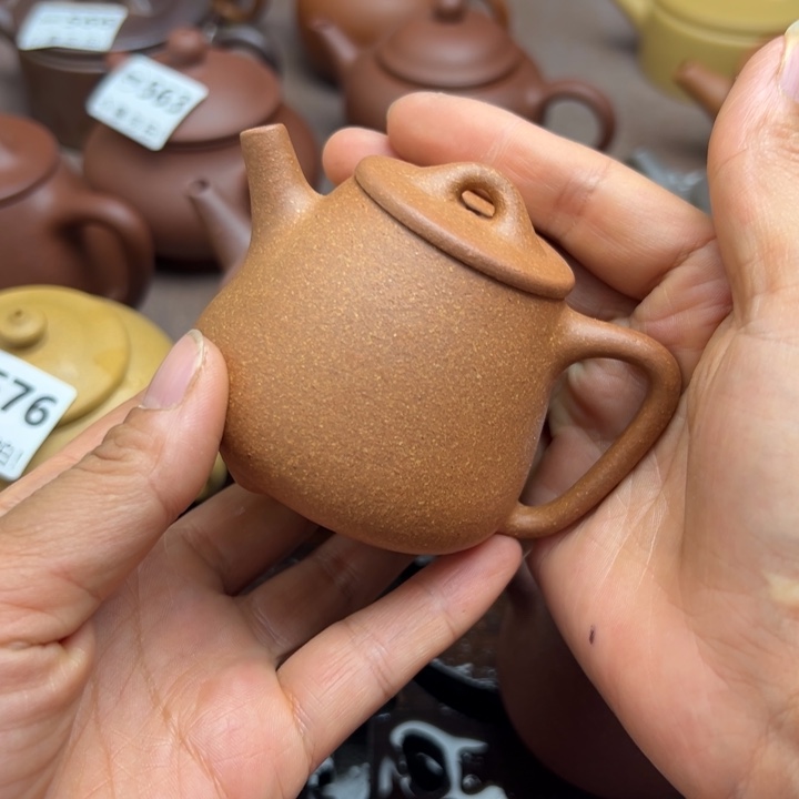 茶壶紫砂降坡泥半手110