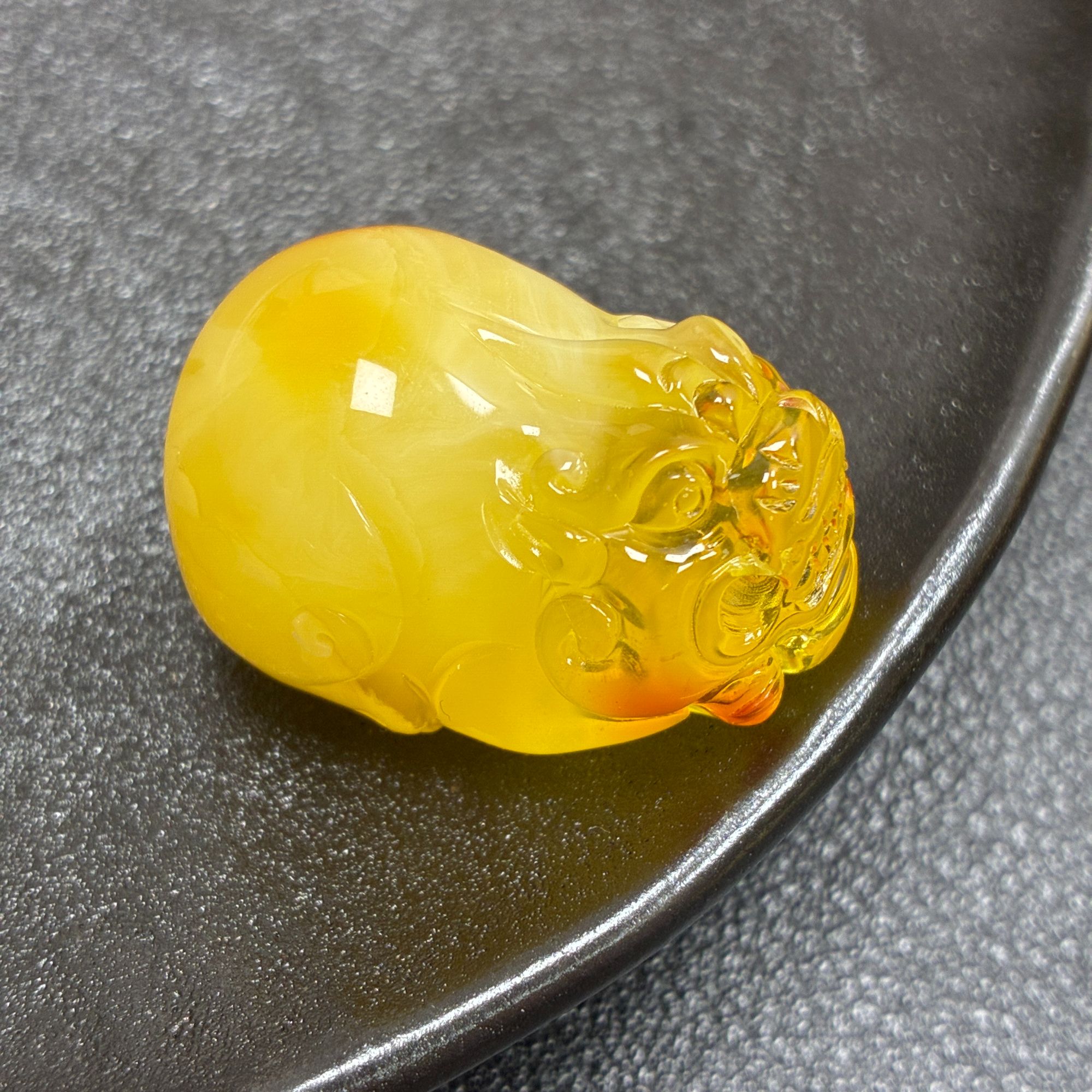 天然原矿焦皮料半山半水貔貅吊坠