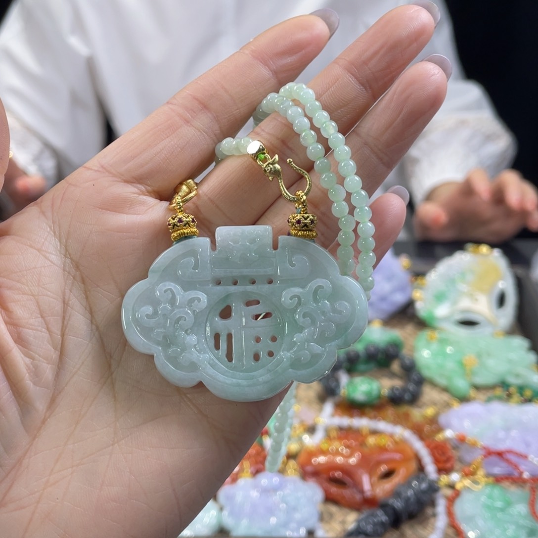 翡翠颈饰未镶嵌代编织
