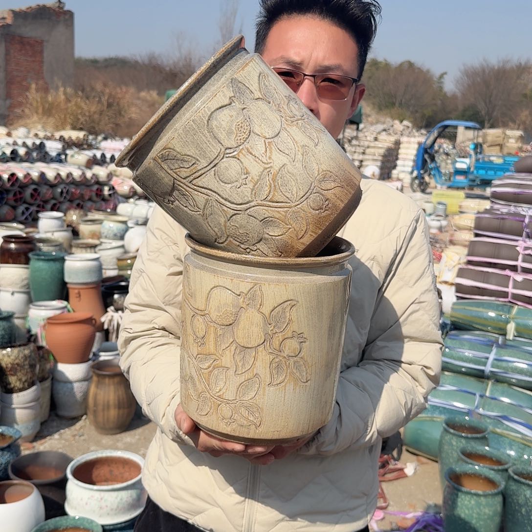 紫砂花盆口21高23（石榴柴烧两个