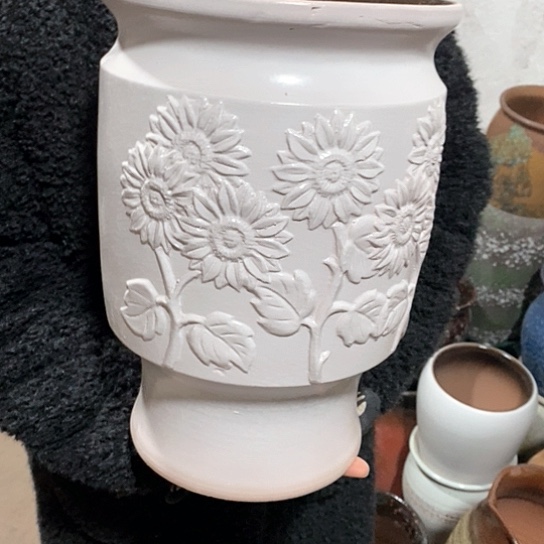 紫砂花盆口21高31，白向日葵